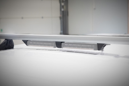 Ledbar bracket for mounting 1-2 Explosion Slim Ledbar on Work Bar