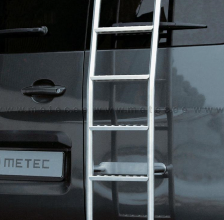 Ladder stainless suitable for Expert, Jumpy, ProAce 2017- and Vivaro 2020-.