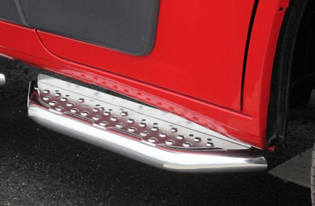 Step for front doors in stainless steel for Sprinter 2018-.