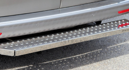 Stainless steel rear step for Movano and Master.